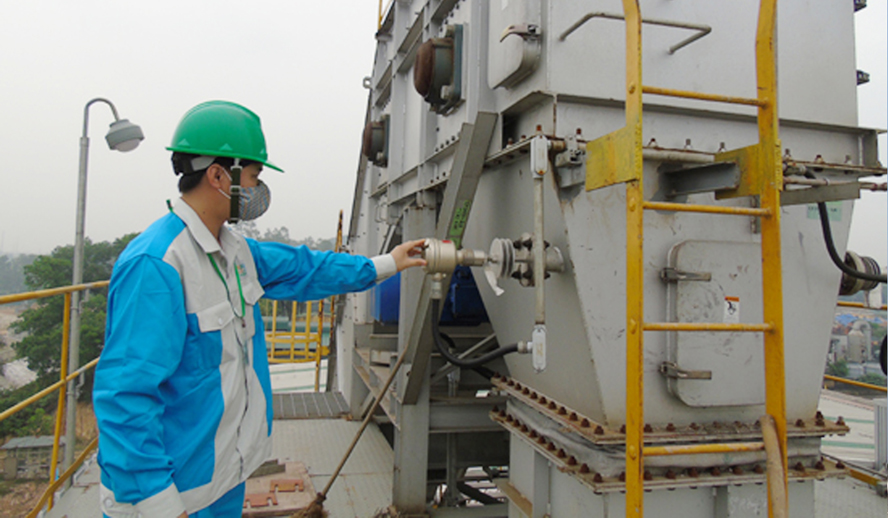 Dự án lắp đặt hệ thống máy xử lý rác công nghiệp 